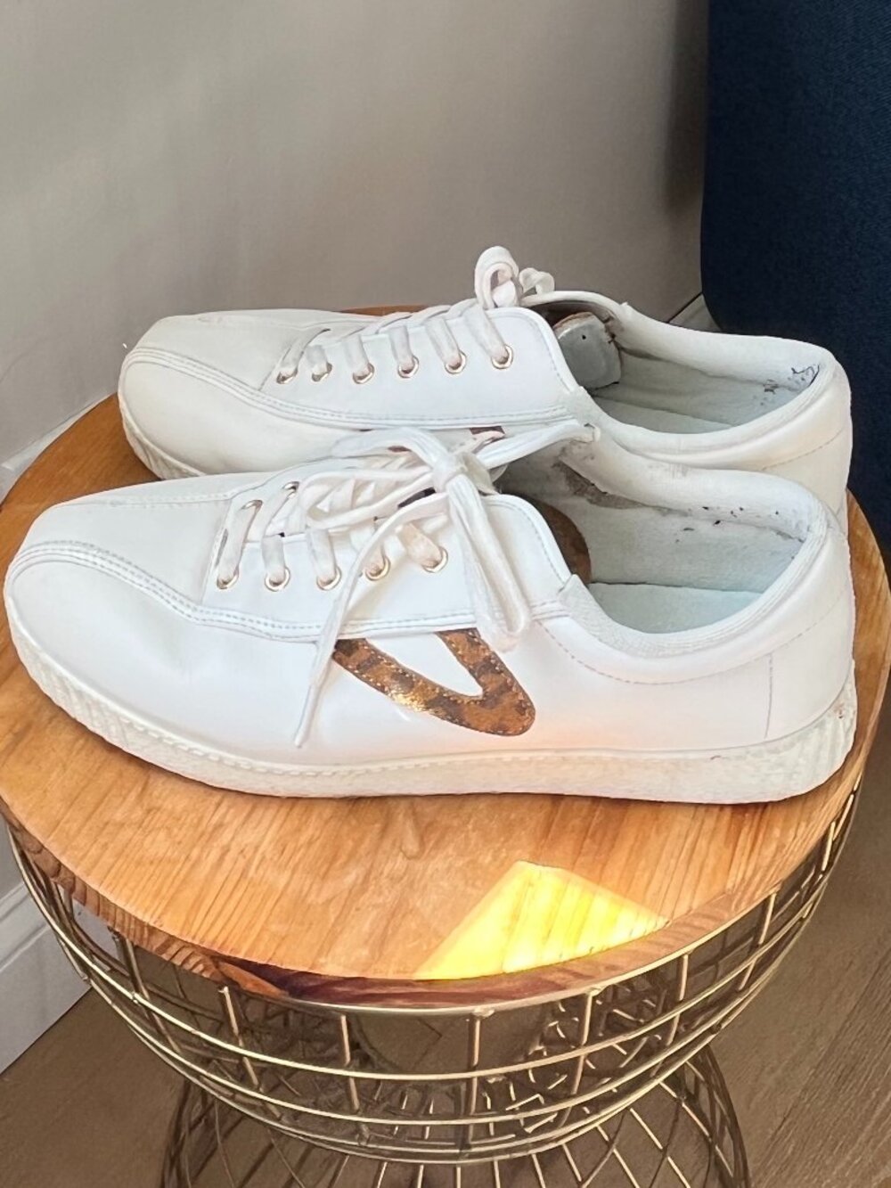 Tretorn Women's White Leather Leopard Nylite Plus Sneakers Size 9